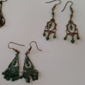 2 pairs of beautiful vintage chandelier dangle earrings
